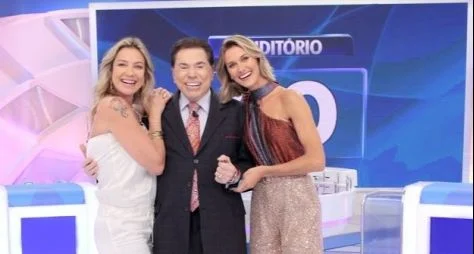 Programa Silvio Santos retorna com inéditos neste domingo (01)