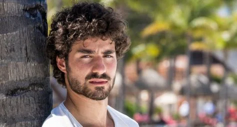 José Condessa tem contrato com a Globo por obra determinada