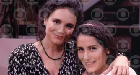 Glória Pires e Gilberto Braga relembram o sucesso de "Vale Tudo"