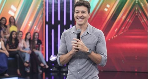 Rodrigo Faro apresentará o "Canta Comigo Teen"