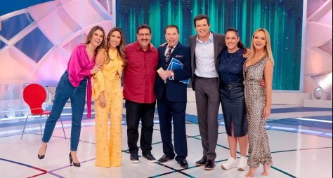 Programa Silvio Santos recebe as filhas, Eliana, Ratinho e Celso Portiolli