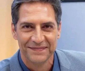Luís Ernesto Lacombe e Amanda Klein mediarão debate na RedeTV!