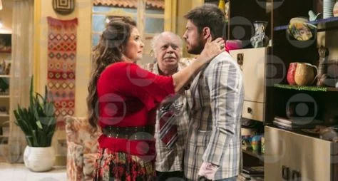 Mãe e filho: Almerinda e Zeca frente a frente em "A Força do Querer"