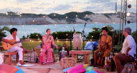 Roberta Sá apresenta show intimista no “Música na Band Verão”