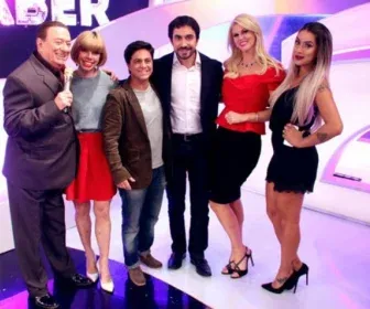 Padre Fábio de Melo e bandas de forró se apresentam no Programa Raul Gil