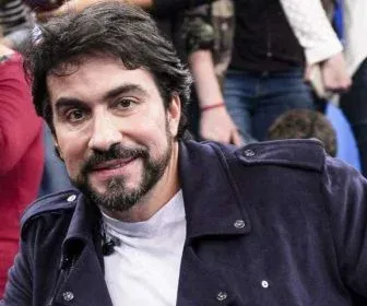 Padre Fábio de Melo deve participar do "Show dos Famosos"