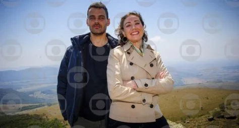 Império: José Alfredo flagra Maria Marta e Maurílio