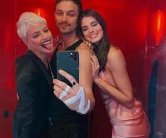 TV Globo grava duas versões de sexo de "Verdades Secretas 2"