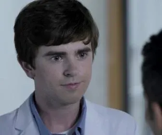 A segunda parte da quarta temporada de “The Good Doctor” chega ao Globoplay