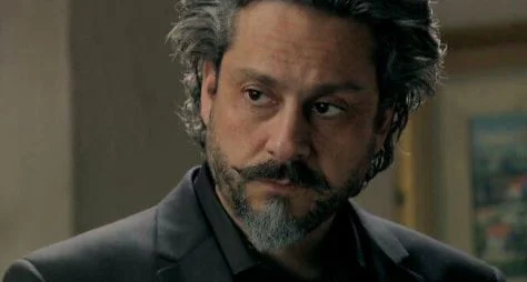 Resumos dos capítulos da novela "Império", semana de 2 a 7 de agosto