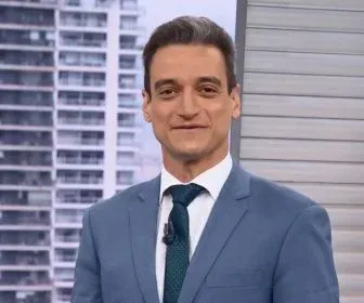 TV Globo escala o repórter Tiago Scheuer para substituir Anne Lottermann