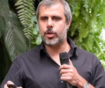 Executivo do GloboPlay tentará negociar para exibir novelas da Manchete e do SBT