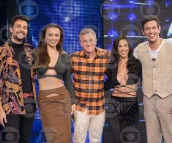 Xamã e Zezé Di Camargo se apresentam no "Domingão com Huck"