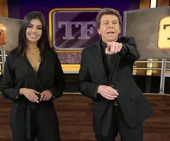 RedeTV! prepara o lançamento do novo "TV Fama" com três apresentadores