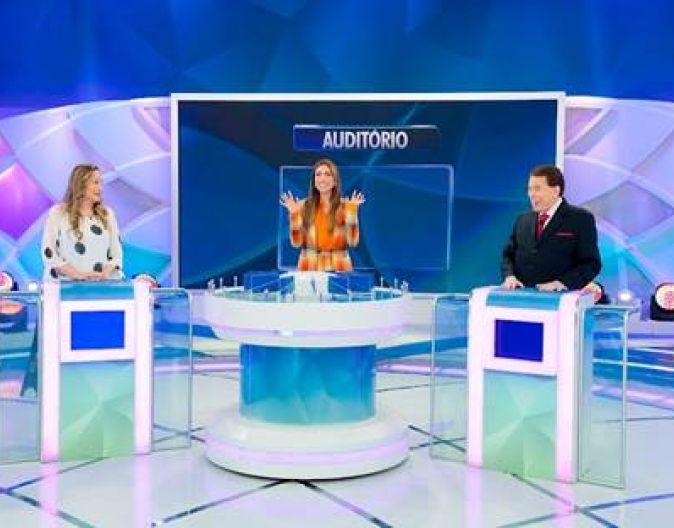 Inédito! Silvio Santos enfrenta Sonia Abrão no “Jogo das 3 Pistas”