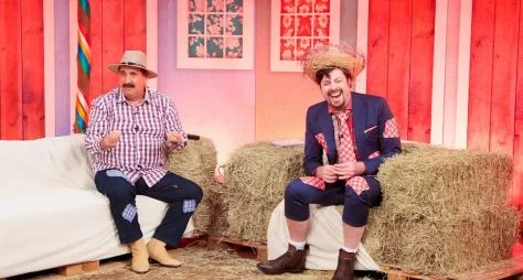 “Silvio Santos é um ser superior”, declara Ratinho no The Noite com Danilo Gentili
