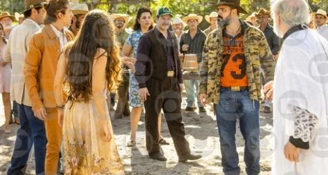 Pantanal: Alcides e Jove brigam em casamento