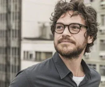Emílio Dantas pode ser vilão de "Vai na Fé"