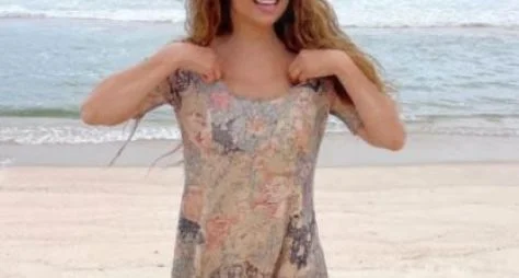 Thalía usa figurino original de personagem clássica de novela mexicana
