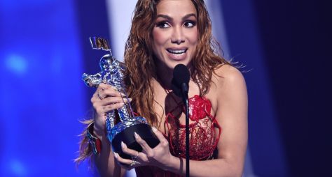 Anitta vence VMA de "Melhor Clipe de Música Latina" com Envolver