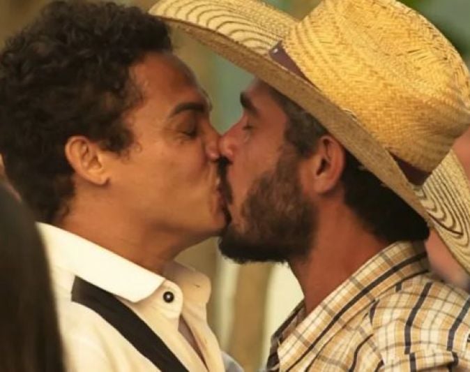Globo exibe beijo gay no último capítulo de "Pantanal"