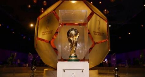 Globo exibe sorteio de grupos na madrugada na TV aberta de Copa feminina de futebol 