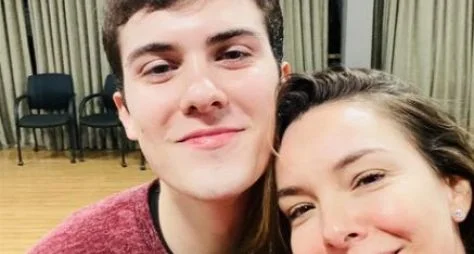 Regiane Alves e Caio Manhente serão mãe e filho em "Vai na Fé"