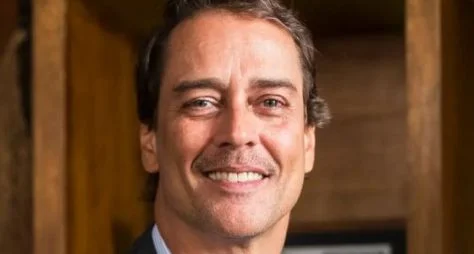 Após novela portuguesa, Marcello Antony grava série da  HBO Max