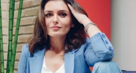 Série com Monica Iozzi deve estrear em janeiro no Prime Video