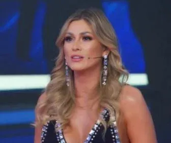 TV Globo não pretende escalar Lívia Andrade para participar do BBB