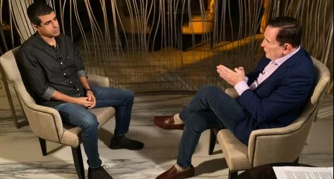 Marcius Melhem concede entrevista à Cabrini e diz ter provas de inocência sobre assédio 