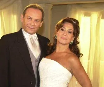 "Senhora do Destino" substituirá "Caminho das Índias" no Canal VIVA