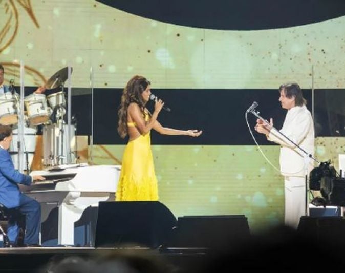 Lucy Alves canta música de final do "The Voice" em participação no Especial Roberto Carlos