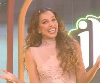 Com o fim do "Ilha Record", Mariana Rios fica sem função na Record TV