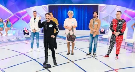 Programa Silvio Santos recebe os fofoqueiros de plantão