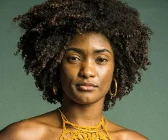Erika Januza revela medo antes de entrar no Masked Singer Brasil
