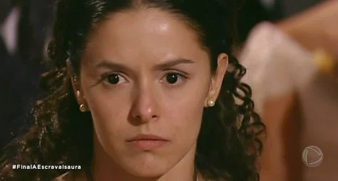 Bianca Rinaldi processa a Record TV e exige um valor justo por reprises de novela