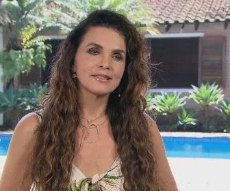 Luiza Ambiel grava depoimento para o “Aquele Domingo Marcou a Minha Vida”