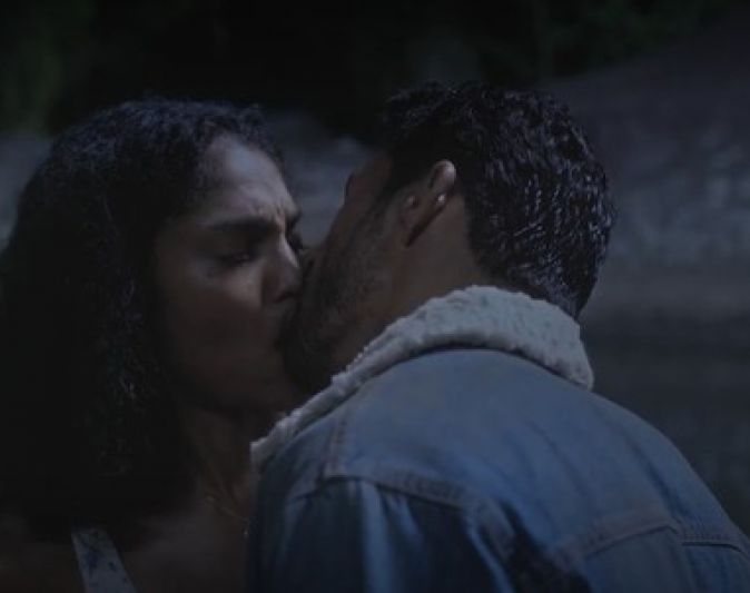 No segundo capítulo de "Terra e Paixão", Caio surpreende Aline com beijão!