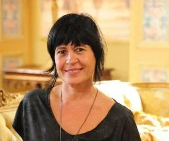 Thelma Guedes passa escrever sozinha a sinopse de sua próxima novela