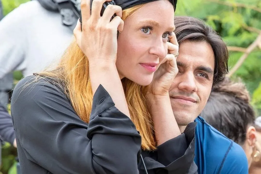 Marina Ruy Barbosa e Felipe Simas gravam cenas de "Fuzuê"
