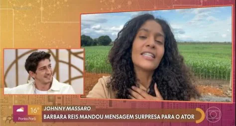 Johnny Massaro se emociona com homenagem de Barbara Reis, seu par em "Terra e Paixão"