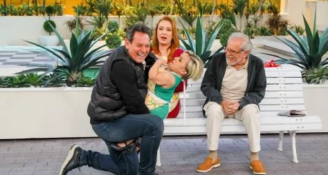 Luis Ricardo encarna fiscal em participação especial na "Praça é Nossa"