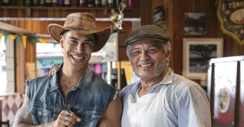 Conheça Jefinho Sem-Vergonha, personagem de Micael Borges em "Fuzuê"