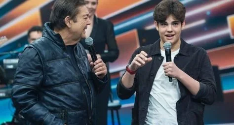 Faustão recebe homenagens dos filhos em sua despedida oficial da Band