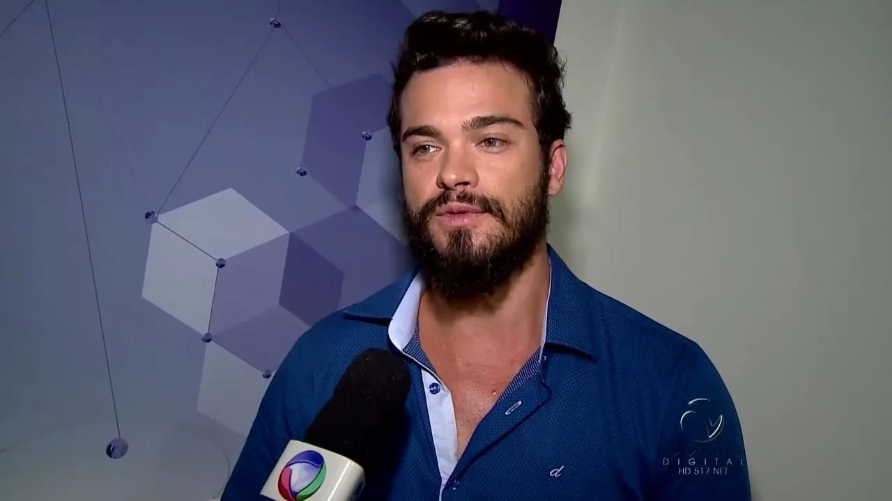 Sondado para A Fazenda 15, Sidney Sampaio tem crise de surto e se joga da janela de hotel no RJ