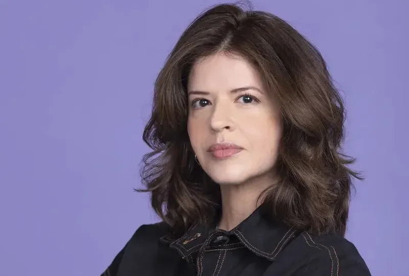 Mariana Santos muda o visual para defender uma das protagonistas de "Elas por Elas"