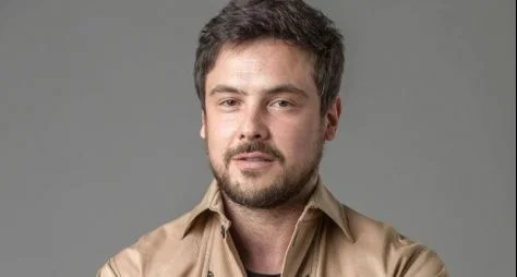 Sérgio Guizé e Letícia Colin formarão par romântico na 2ª temporada de "Os Outros"