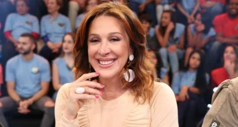 "Adoraria fazer remake de Tieta", confessa Claudia Raia