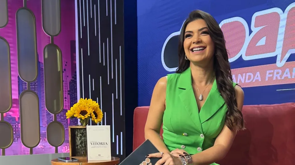 Amanda Françozo revela histórias de superação em seu programa